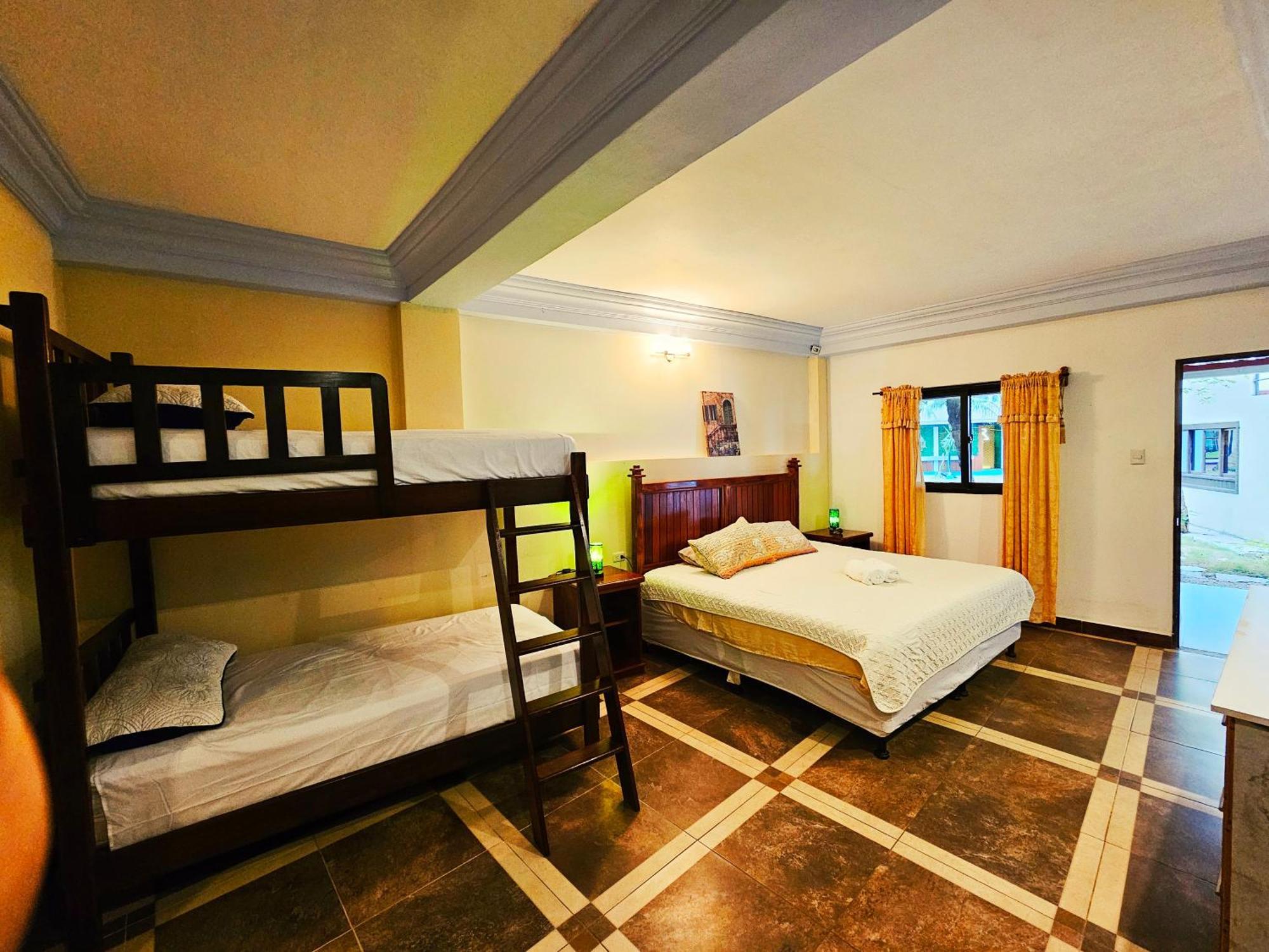 Las Luciernagas Hotel ฟลอเรส ห้อง รูปภาพ